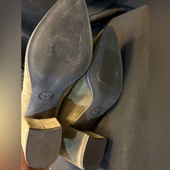 MICHAEL Michael Kors Women's Maris Bootie Suede in Beautiful Olive size 5 - Picture 6 of 7